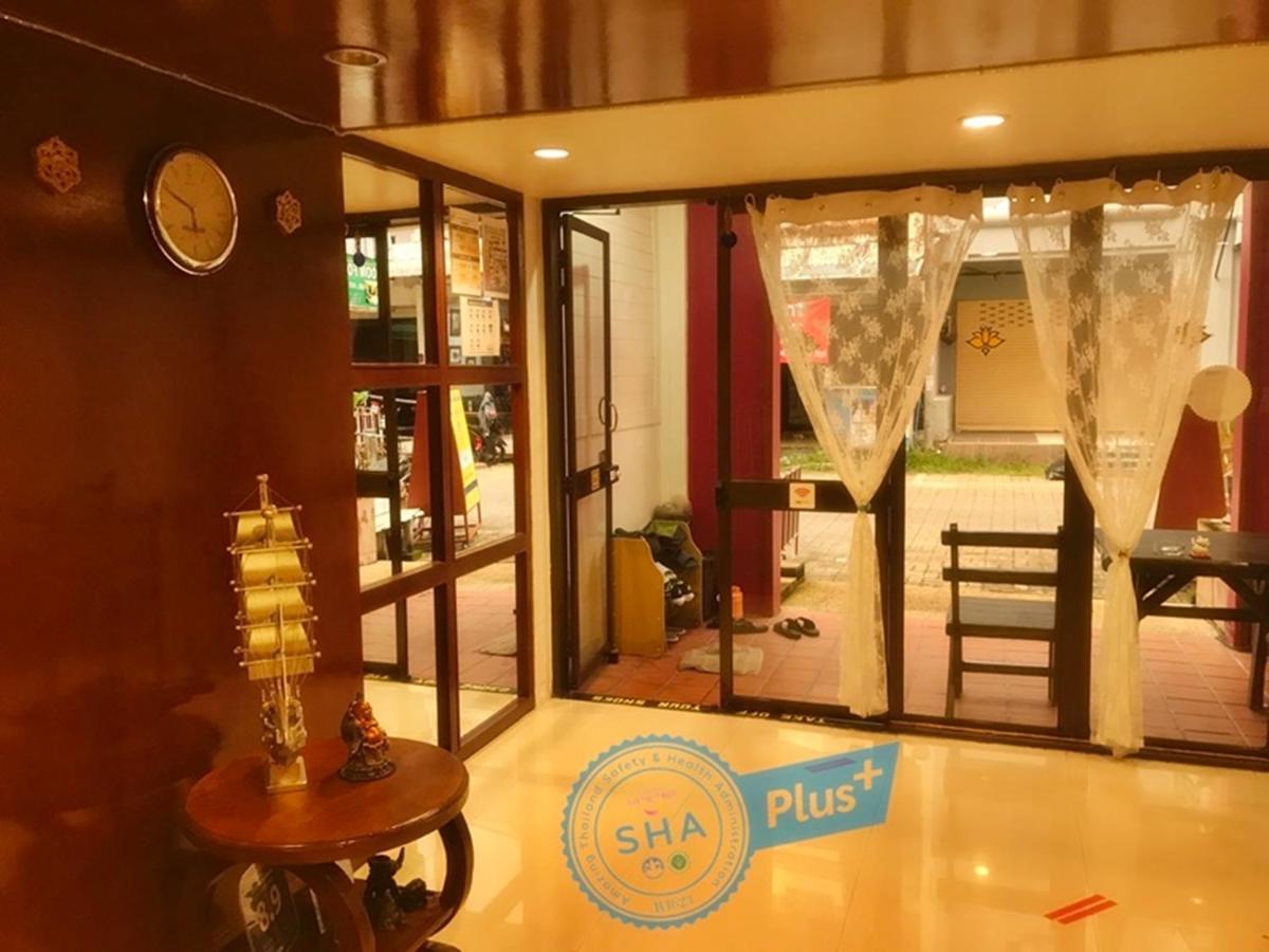 Le Tanjong House Hotell Patong Eksteriør bilde