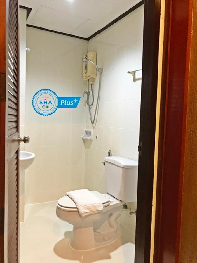 Le Tanjong House Hotell Patong Eksteriør bilde